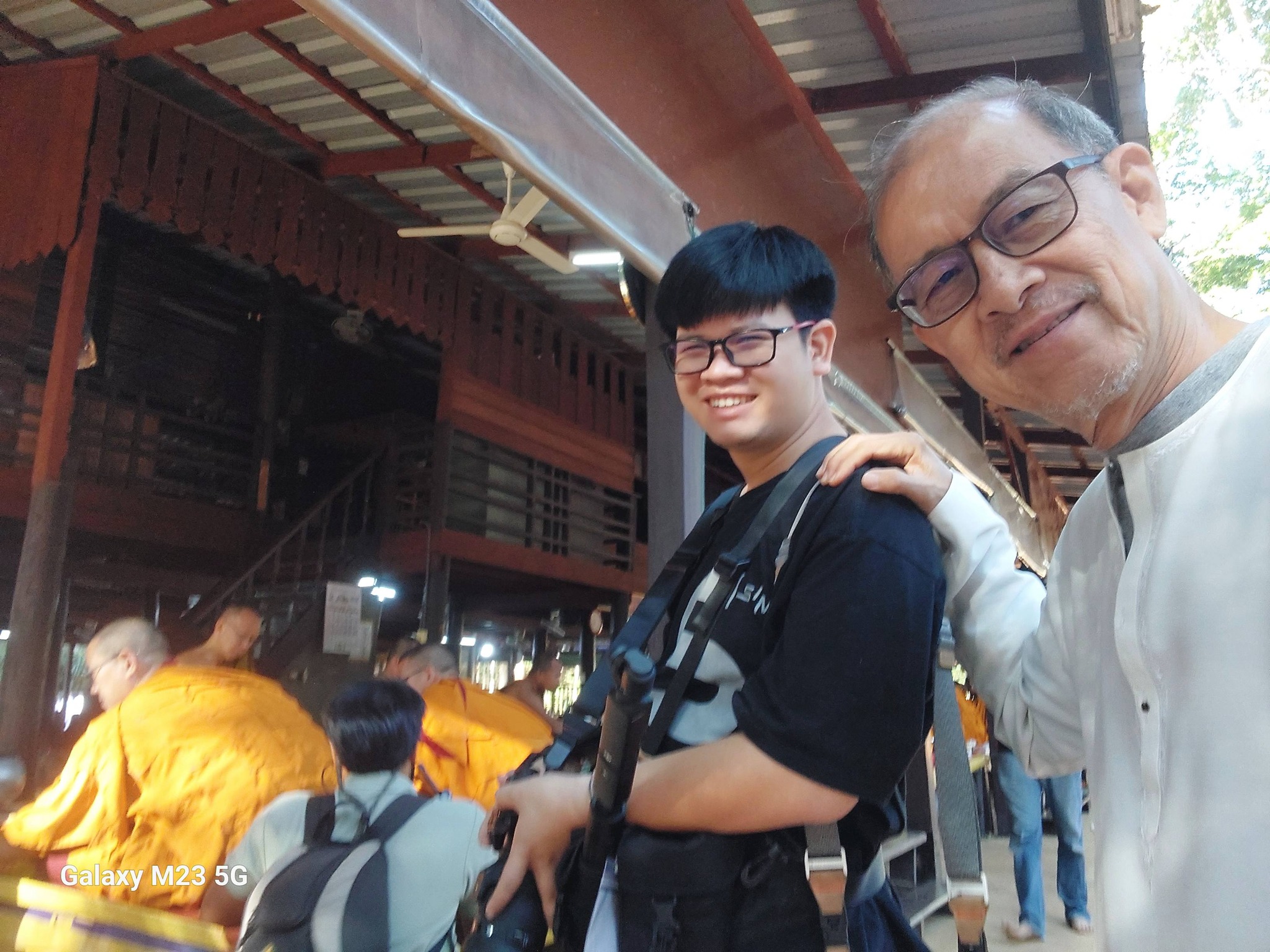 1202085