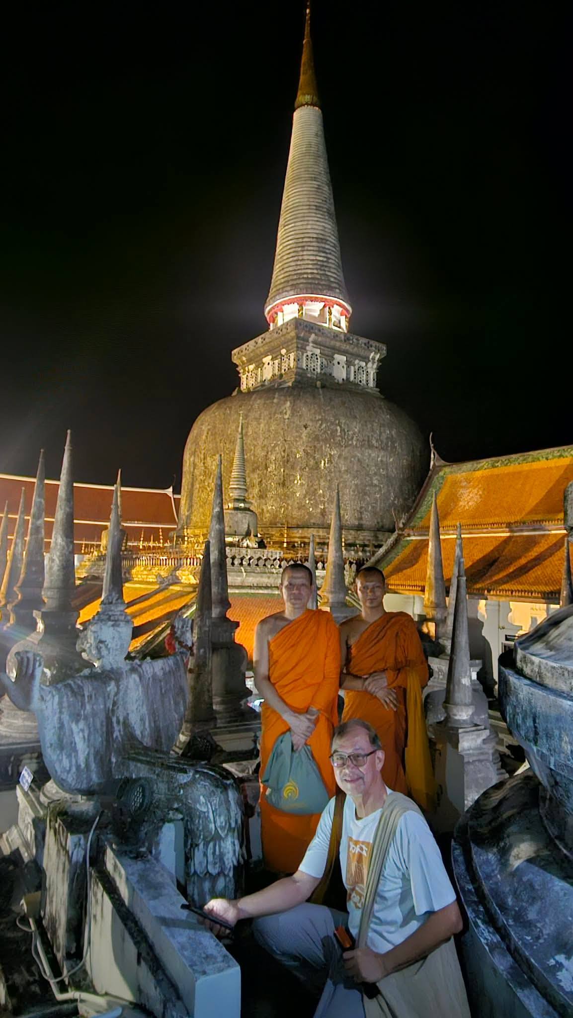 20260509_7 ใครเคยถ่ายมุมอย่างนี้เวลาอย่างนี้กันบ้างครับ  PhraThartSpecialShots