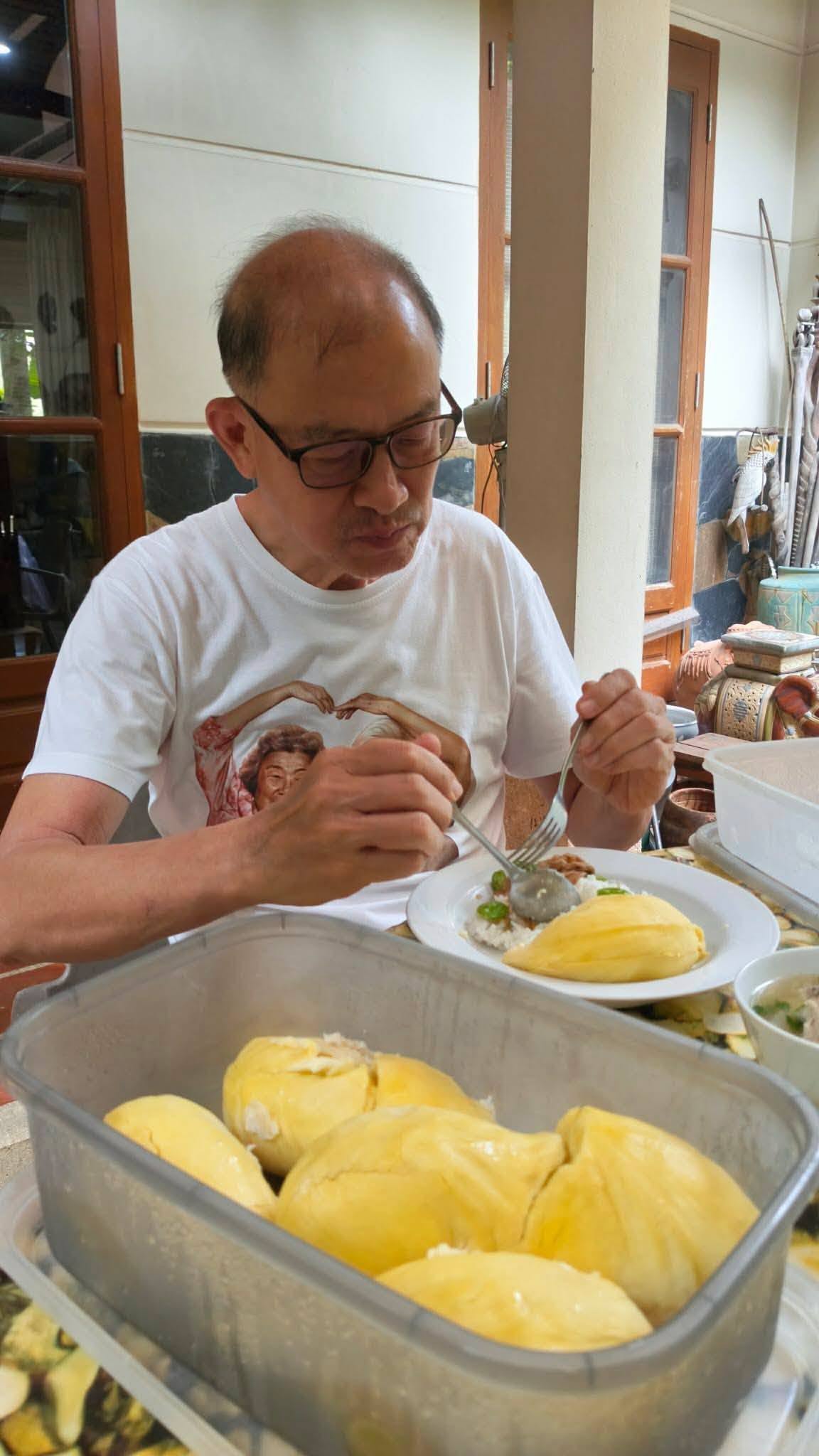 20260730_6 เก็บแล้วก็กินกันสิครับ  AfterHarvestingEating