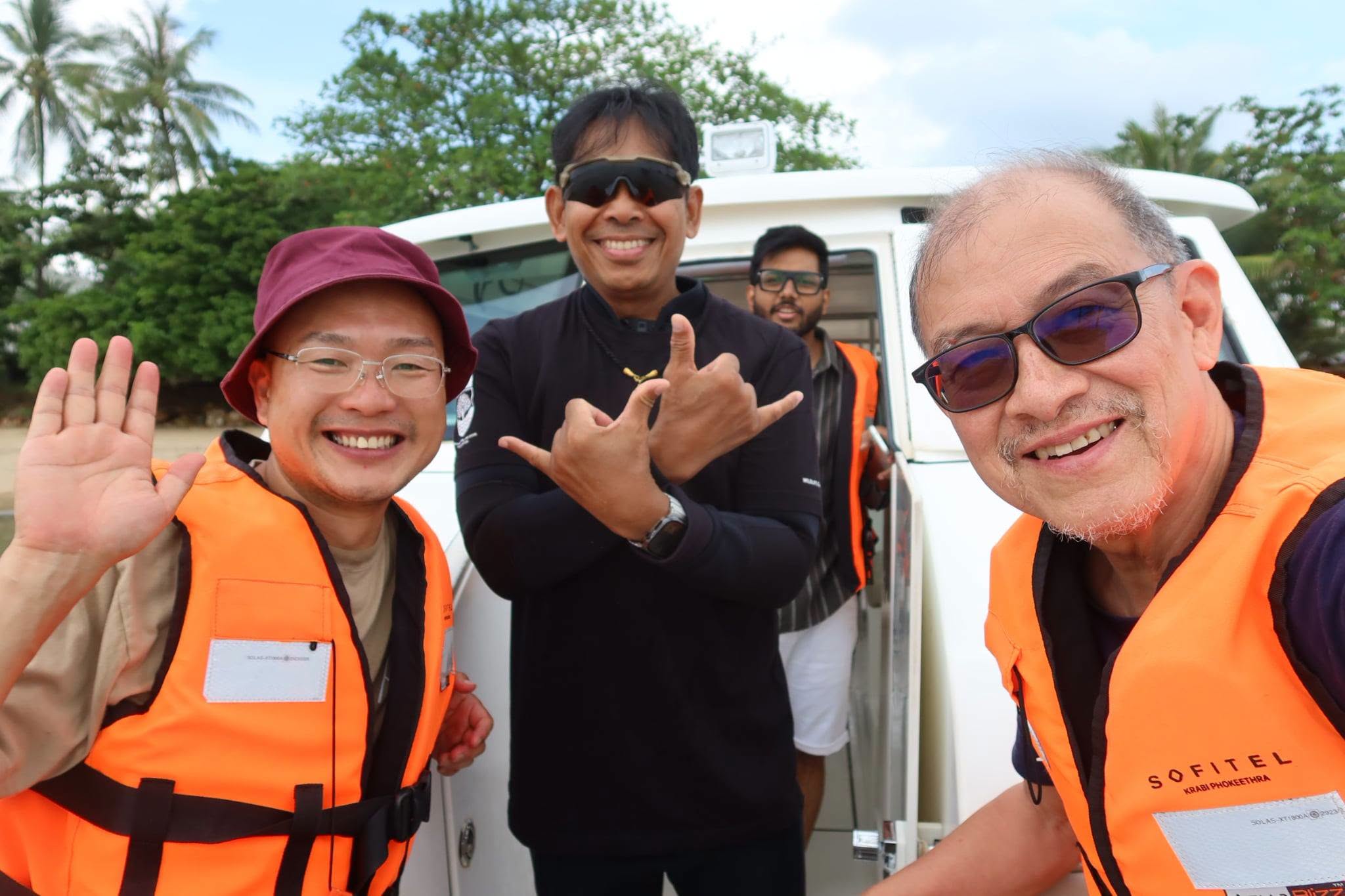 20261015_3 เหมือนสรรค์ในทะเลที่หน้าอ่าวนาง ก่อนจะถึงปากทางเข้าตะโกลา  ParadiseInKrabiSeaOnTheWayToTakolaPassage